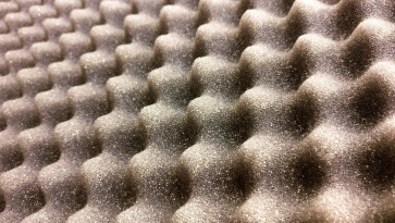 Akusztikus hab és hangelnyelés