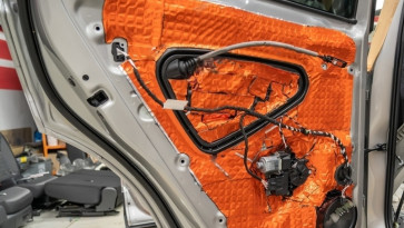 Autó ajtók hangszigetelése