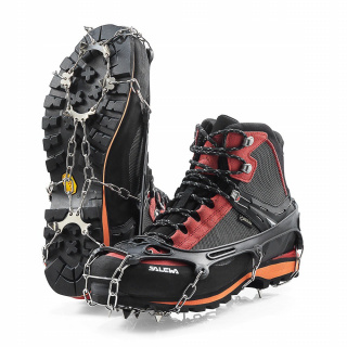 Csúszásgátló talp és csúszásgátló cipötüskék