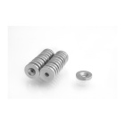 Neodímium mágnes a csavar alatt MP 16x(8x4)x3 N38