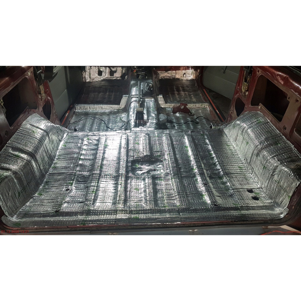 Öntapadó butil szőnyeg 2mm 400x50cm eco-2 alumíniumból omegamix.hu