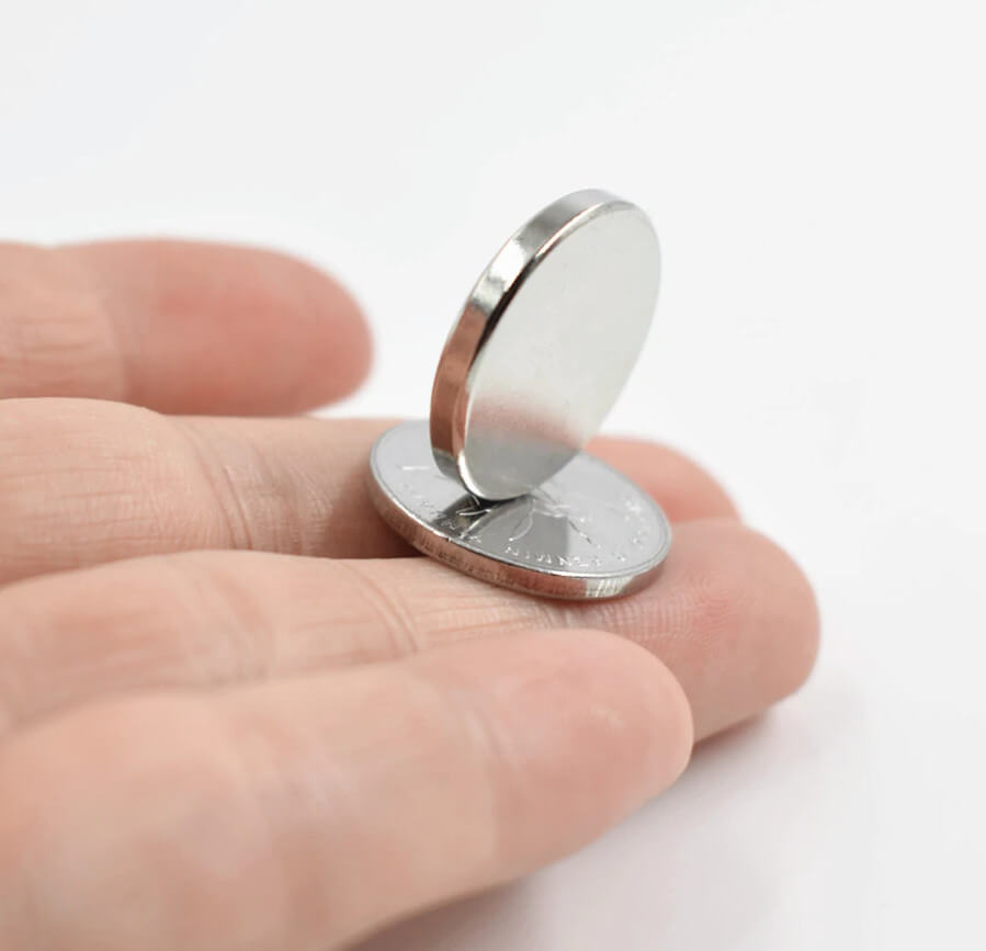 erős neodímium mágnes hengeres 10x1mm 10db megamix.sk
